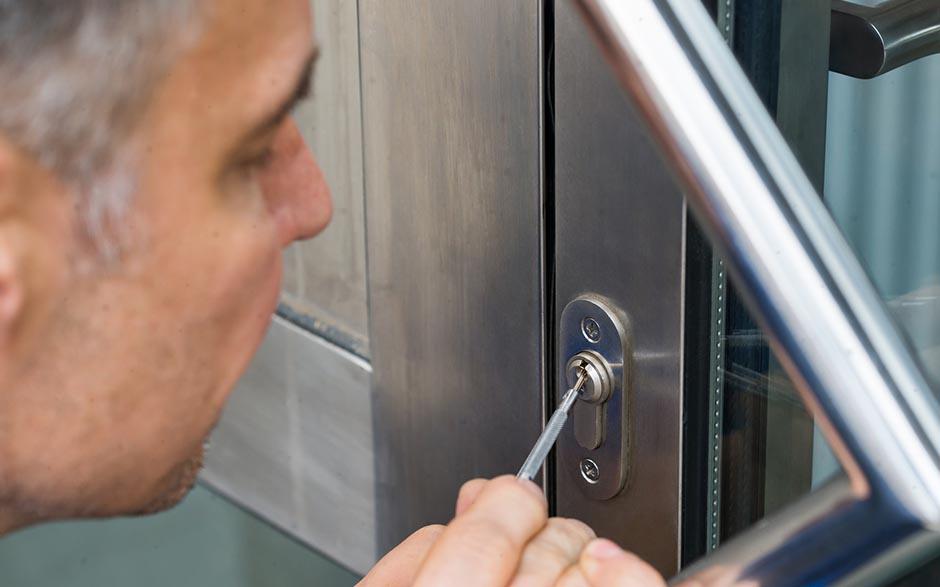 ouvrir une porte fermée à clé Paris 19